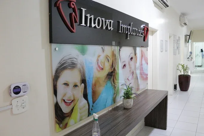 Recepção da clínica Inova Implantes em Caldas Novas